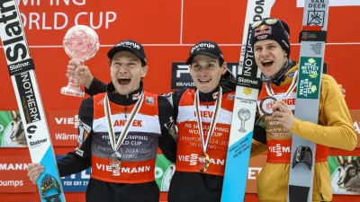 Anže Lani&scaron;ek in Domen Prevc30.03.2025 - finale svetovnega pokala v smučarskih skokih, mo&scaron;ki, posamična tekma; PLANICA 2025Foto: Luka Cjuha