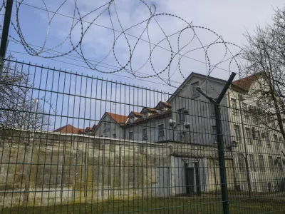 13.2.2025 protestni shod pravosodnih policistov in drugih strokovnih delavcev zavodov za prestajanje kazni zapora (ZPKZ) zapor Pov&scaron;etova - pravosodni policistFoto: Luka Cjuha