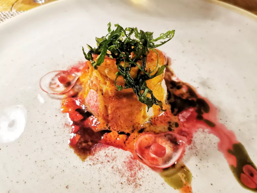 Koromačev flan in rdeči gamber, Restavracija Kabaj