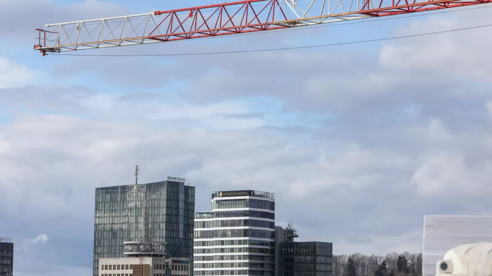 Glavni cilj zakonodajnega paketa je zagotoviti gradnjo dodatnih 20.000 javnih najemnih stanovanj v naslednjih desetih letih. Foto: Bojan Velikonja&nbsp;