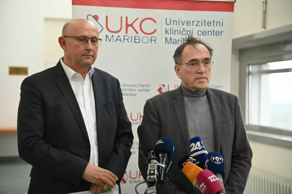 Osrečki, ob njem Vojko Flis. Foto: Tomaž Klip&scaron;teter