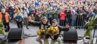 Zelezniki, igrisce v Dolenji vasi.Sprejem smucarskih skakalcev Nike Prevc in Domna Prevca. Foto: STA