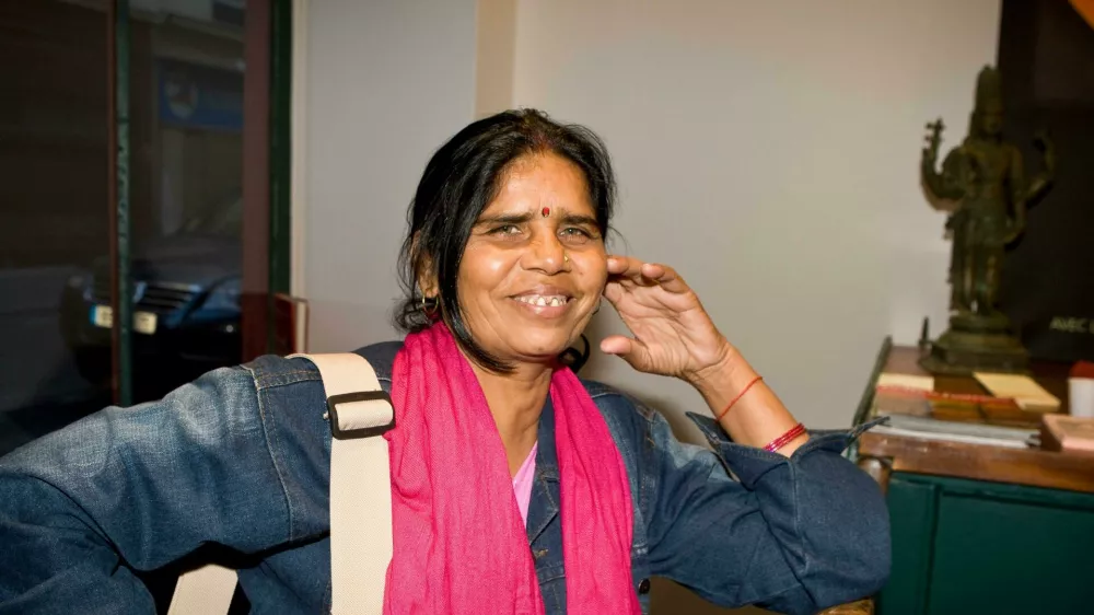 2WE53XP SAMPAT PAL DEVI INDIAN ACTIVIST