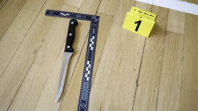 Nesrečnico je zabodel najmanj 12-krat. Komaj je preživela. Fotografija je simbolična. F Matjaž Ru&scaron;t R