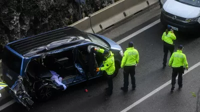- 13.05.2023 - Prometna nesreča na nevarnem odseku dolenjske avtoceste pri izvozu Vi&scaron;nja Gora v smeri proti Novemu mestu. // FOTO: Nik Erik Neubauer