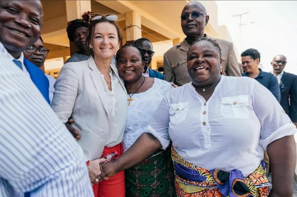 Tanja Fajon se je mudila v Togu. F instagram Tanje Fajon