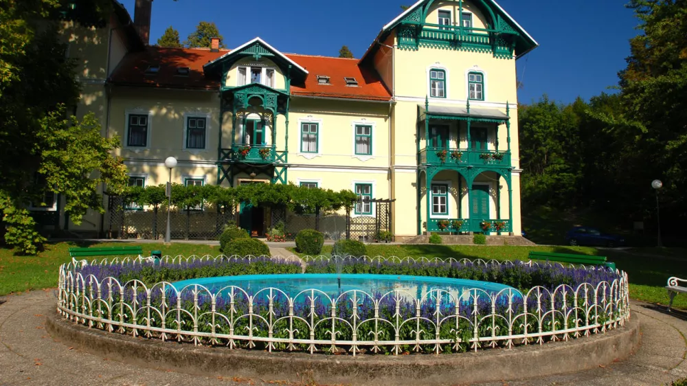 Zdravili&scaron;če Dobrna. / Foto: Franci Horvat