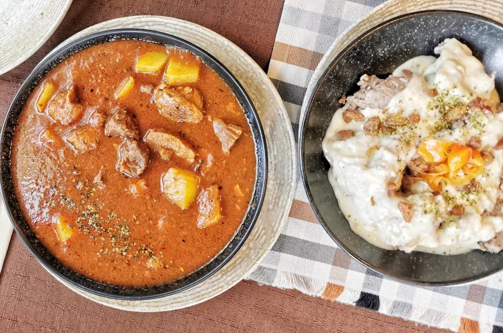 Bograč in žganci / Foto: Miha First