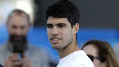 Carlos Alcaraz je z družino močno povezan. / Foto: Reuters