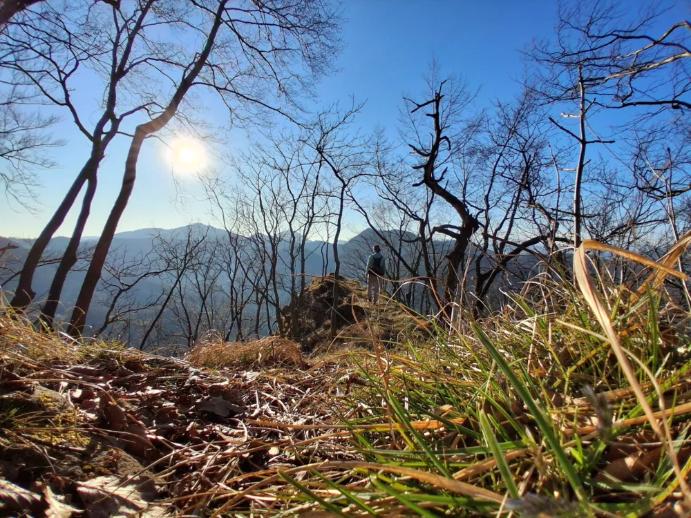 Zahtevna Zvonetova pot je strma in tudi izpostavljena, toda izjemno razgledna in v hladnej&scaron;ih dneh prijetno topla. / Foto:&nbsp;Katja Petrovec