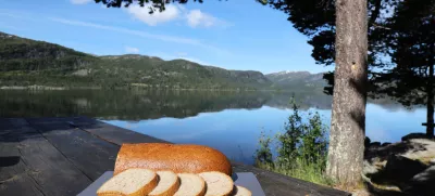 Kneipp bread in Norway (Norwegian language: kneippbrod). Most popular type of bread in Norway, made of whole wheat flour. / Foto: Tupungato