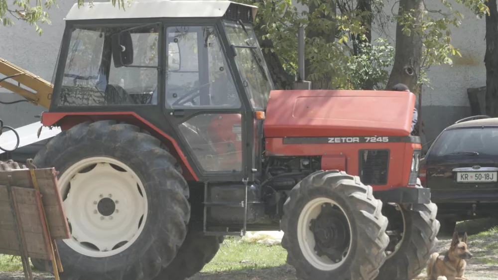 Traktor zetor Rozman stane
