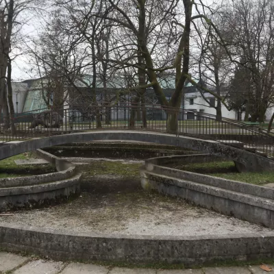 Bloudkov park v Tivoliju bo prenavljala družba Lesnina MG oprema. Foto: Bojan Velikonja 