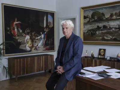 - 20.06.2023 &ndash; prof. dr. Bojan Zalar, generalni direktor Univerzitetne psihiatrične klinike Ljubljana OPOMBA: DNEVNIKOV OBJEKTIV &ndash; INTERVJU 2023