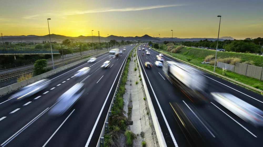 Omejitev hitrosti ne poznajo le na nekaterih odsekih nem&scaron;kih avtocest. / Foto: Istock