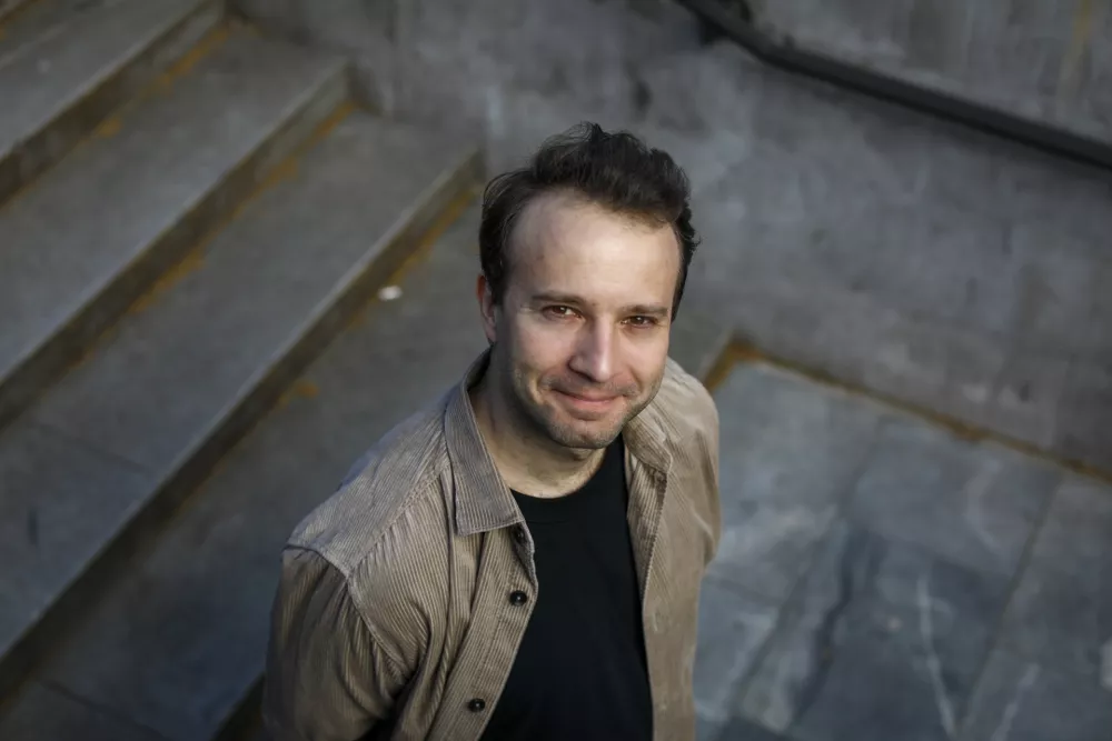 2.4.2025 - Nik &Scaron;krlec, slovenski dramski igralec in televizijski voditelj,Foto: Luka Cjuha