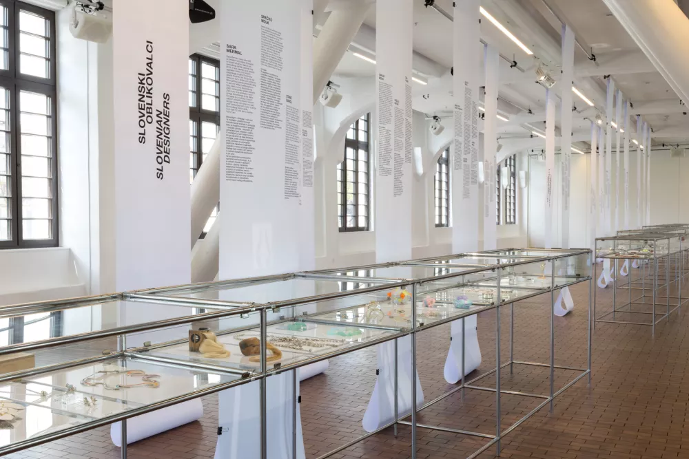 Razstava, ki nosi naslov ENERGIJA/ENERGY, bo v Centru Rog na ogled do 19. aprila. Foto: Tine Lisjak