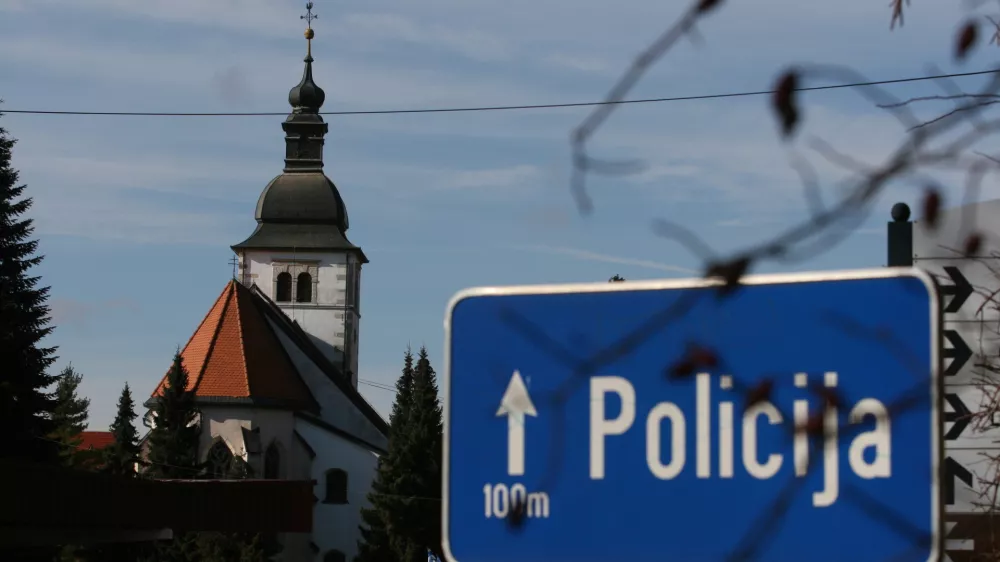Cerkev - župnija Ormož, Policija// FOTO: Luka CjuhaOPOMBA: ZA OBJAVO V ČASOPISU DNEVNIK