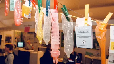 Sejem &Scaron;tudentska arena, kondomi