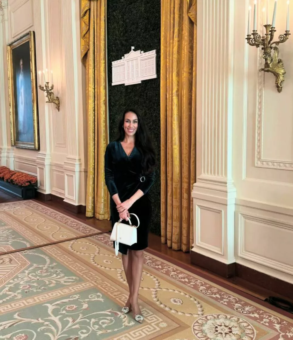 Tina Gaber je pozirala v vseh kotičkih Bele hi&scaron;e. F instagram Tine Gaber