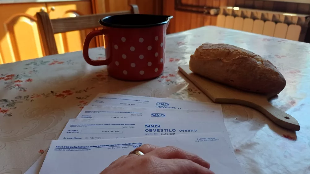 Pokojnine, starej&scaron;i, rev&scaron;čina, upokojenci