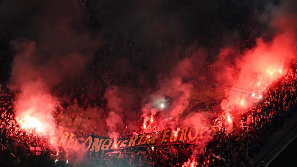15 April 2025, North Rhine-Westphalia, Dortmund: Barcelona fans set off pyrotechnics in the stands prior to the start of the UEFA Champions League quarter-final second leg soccer match between Borussia Dortmund and FC Barcelona at the Signal Iduna Park. Photo: Federico Gambarini/dpa