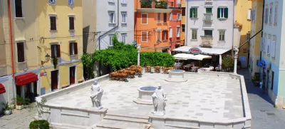 Prvomajski trg (1st May Square) - Foto Ubald Trnkoczy. Piran. Seznam zakladov evropske filmske kulture. Evropska filmska akademija.