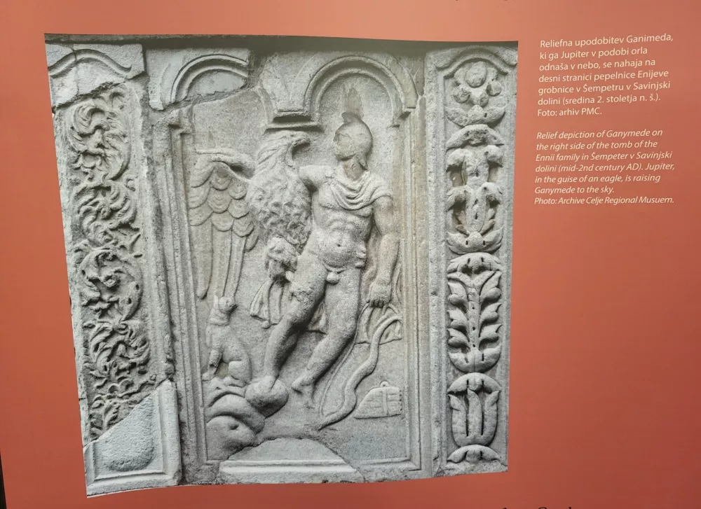 Mit o lepem dečku Ganimedu, v katerega se je zaljubil Zevs in ga preobražen v orla vzel s seboj na Olimp, je danes simbol istospolne ljubezni. / Foto: Katja Gle&scaron;čič