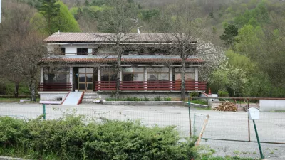 Dom za starej&scaron;e Eddy v Rupi, ki ga je lastnik s stanovalci v red zapustil