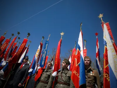 prapor&scaron;čaki - proslava - državni praznik 27. april Dan upora proti okupatorju - Zveza združenj borcev NOB Slovenije zbrali sredstva in organizirali vseslovensko proslavo, ker je Vlada zaradi varčevanja odpovedala državno proslavo    //FOTO: Bojan Velikonja