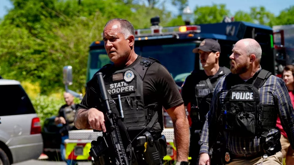 Law enforcement work at Florida State University (FSU) campus after a mass shooting in Tallahassee, Florida, U.S., April 17, 2025. Alicia Devine/USA TODAY NETWORK via Imagn Images via REUTERS THIS IMAGE HAS BEEN SUPPLIED BY A THIRD PARTY. MANDATORY CREDIT. NO RESALES. NO ARCHIVES.