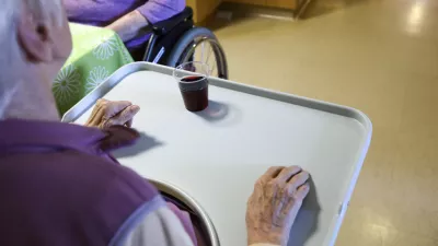 simbolična fotografija starost upokojenci, obrok, hrana18.03.2025 - Dom starej&scaron;ih Na Fari - dom upokojencevFoto: Luka Cjuha