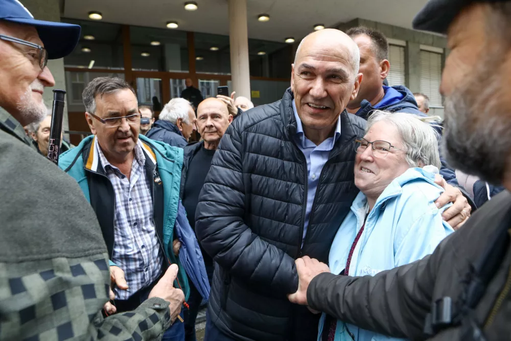 18.4.2025 Celje sojenje Janez Jan&scaron;a v zadevi Trenta.Foto: Luka Cjuha