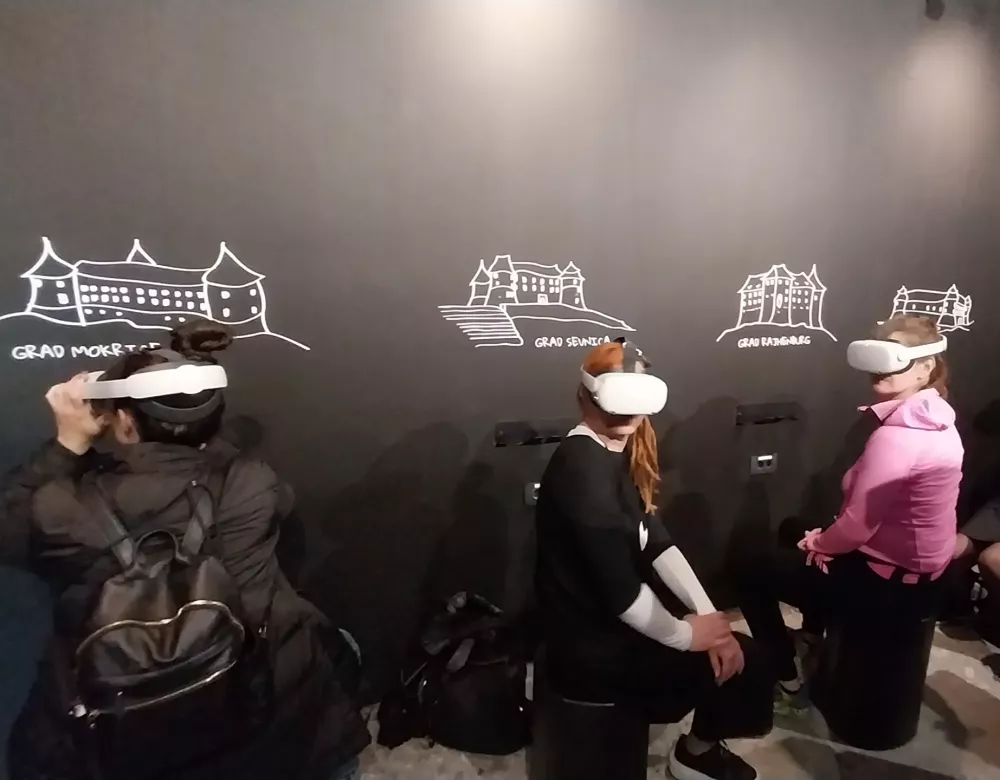 V Termah Čatež so postavili Digitalno grajsko sobano, opremljeno z najsodobnej&scaron;o tehnolo&scaron;ko opremo in ki omogoča virtualni sprehod po gradovih. 