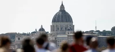 A view shows the dome of St. Peter's Basilica, after the death of Pope Francis was announced by the Vatican, as seen from Pincio terrace in Rome, Italy, April 21, 2025. REUTERS/Matteo Minnella