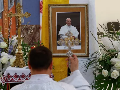 Od njega so se poslovili v &scaron;tevilnih cerkvah. / Foto: Reuters