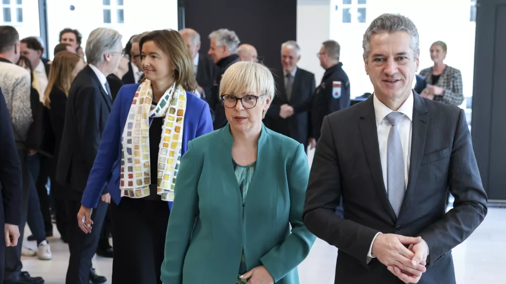 Tanja Fajon, Robert Golob, Nata&scaron;a Pirc Musar- 29.01.2024 &ndash; sprejem za organizacije, ki so sodelovale pri pomoči prizadetim v poplavah, ki ga prireja predsednik vlade Robert Golob, udeležila se ga bo tudi predsednica republike Nata&scaron;a Pirc Musar //FOTO: Jaka Gasar