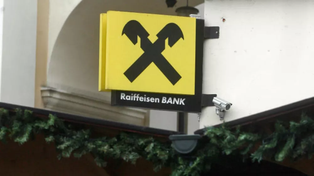 - Raiffeisen Banka - poslovalnica Ljubljana I, Pogačarjev trg 2, stavba //FOTO: Bojan Velikonja