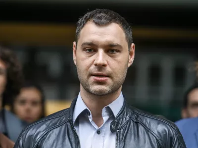 Miha Kordi&scaron;, kandidat za predsednika republike - 26.09.2022 &ndash; Predsedni&scaron;ke volitve 2022 &ndash; novinarska konferenca kandidata za predsednika republike Mihe Kordi&scaron;a in poslanske skupine Levica ob vložitvi kandidature za predsednika republike //FOTO: Luka Cjuha