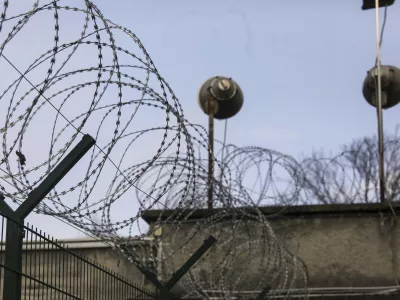 13.2.2025 protestni shod pravosodnih policistov in drugih strokovnih delavcev zavodov za prestajanje kazni zapora (ZPKZ) zapor Pov&scaron;etovaFoto: Luka Cjuha