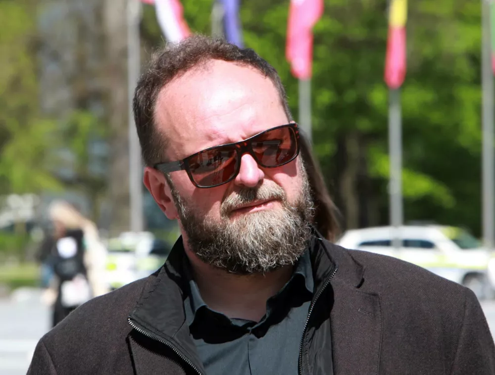 16.04.2025 -tiskovna za pripravo sprememb zakona o socialnem varstvu, Trg republikeGoran Bla&scaron;ko, Dom na KrasuFoto: Toaž Skale