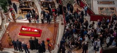FILED - 24 April 2025, Vatican, Vatican City: The body of the late Pope Francis rests in state at St. Peter's Basilica, following his death on Easter Monday at the age of 88. The Argentine pontiff, who served as the head of the Catholic Church from 2013, leaves behind a significant legacy and has made a profound impact on millions around the world. Photo: Michael Kappeler/dpa