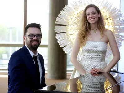 06.04.2016., Zagreb - Petar Graso, pjevac i skladatelj zabavne i pop glazbe i pjevacica Hana Huljic.r"nPhoto: Zarko Basic/PIXSELL