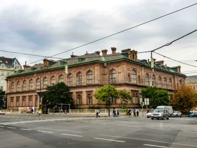 2A7XBJK Streets in ViennaFoto: Reuters/Alamy