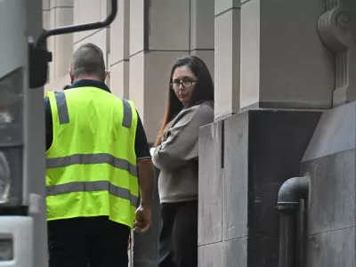 Erin Patterson pred sodi&scaron;čem v majhnem kraju nedaleč od Melbourna Foto: Reuters