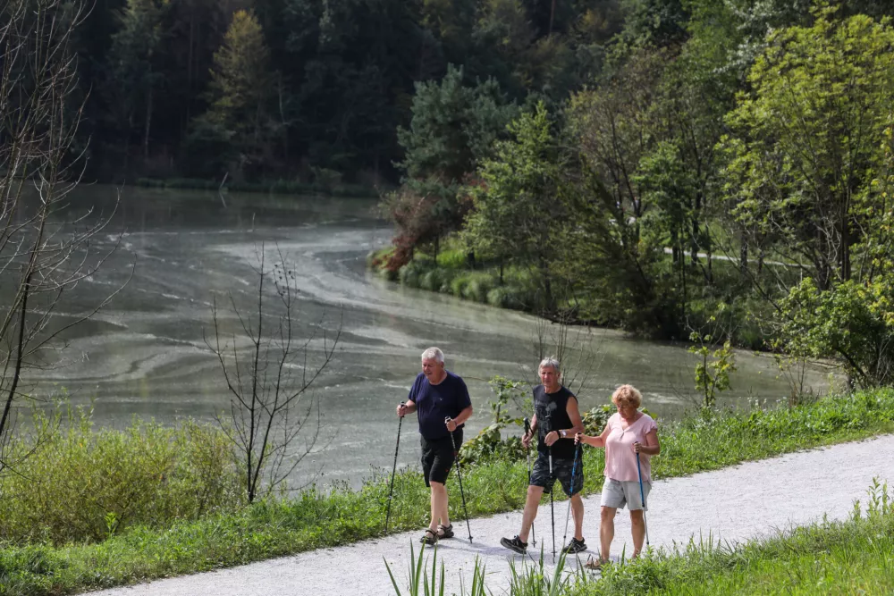 - 04.08.2024. - Gradi&scaron;ko jezero pri Lukovici.//FOTO: Bojan Velikonja