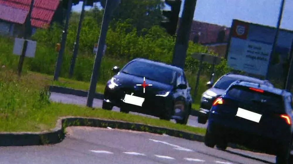 Voznik začetnik je za dvakrat prekoračil najvi&scaron;jo dovoljeno hitrost. 