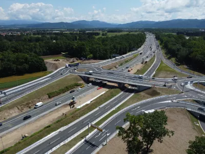 Priključek Lesko&scaron;kove ceste na obvoznico