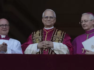 Newly elected Pope Leone XIV appears at the balcony of St. Peter's Basilica at the Vatican, Thursday, May 8, 2025. (AP Photo/Andrew Medichini)
