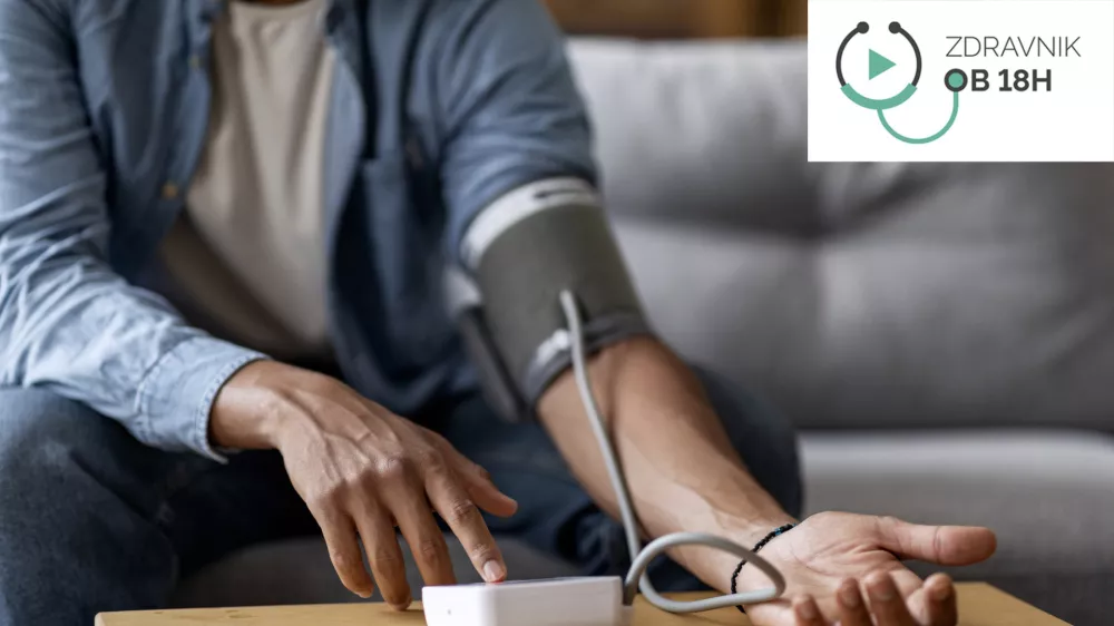 Normalni krvni tlak pri odraslih je okrog 120/80 mmHg. O hipertenziji govorimo, kadar so vrednosti (izmerjene v mirnem stanju) večkrat zapored nad 140/90 mmHg. (Foto: iStock)